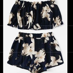 2 Piece Floral Set